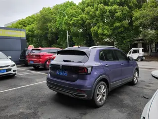 Volkswagen T-Cross 2019 280TSI DSG Comfort Edition interior photo 7