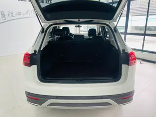 Volkswagen Tayron 2020 280TSI Edición de enlace inteligente de lujo interior foto 15 Volkswagen Tayron 2020 280TSI Edición de enlace inteligente de lujo interior foto 15