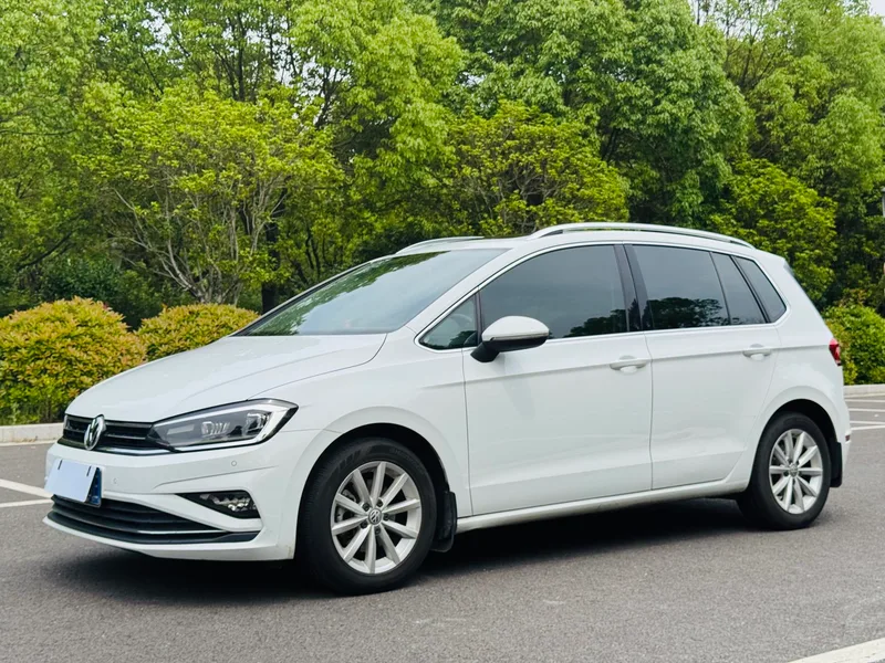 Volkswagen Golf Sportsvan 2019 280TSI automatic watch type Country VI exterior photo 1 Volkswagen Golf Sportsvan 2019 280TSI automatic watch type Country VI exterior photo 1
