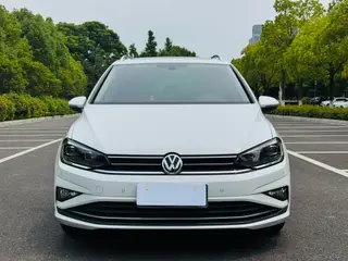 Volkswagen Golf Sportsvan 2019 280TSI automatic watch type Country VI exterior photo 2 Volkswagen Golf Sportsvan 2019 280TSI automatic watch type Country VI exterior photo 2