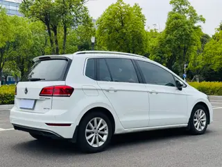 Volkswagen Golf Sportsvan 2019 280TSI automatic watch type Country VI exterior photo 5 Volkswagen Golf Sportsvan 2019 280TSI automatic watch type Country VI exterior photo 5