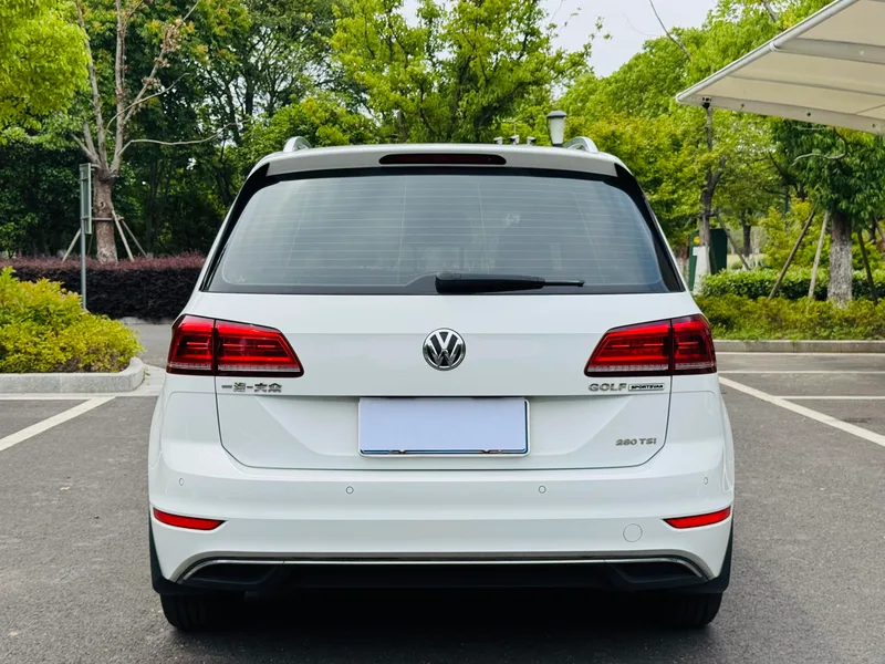Volkswagen Golf Sportsvan 2019 280TSI automatic watch type Country VI exterior photo 7 Volkswagen Golf Sportsvan 2019 280TSI automatic watch type Country VI exterior photo 7