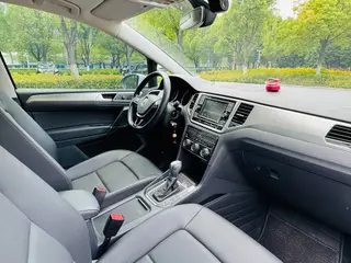 Volkswagen Golf Sportsvan 2019 280TSI automatic watch type Country VI interior photo 11 Volkswagen Golf Sportsvan 2019 280TSI automatic watch type Country VI interior photo 11