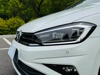 Volkswagen Golf Sportsvan 2019 280TSI automatic watch type Country VI interior photo 16 Volkswagen Golf Sportsvan 2019 280TSI automatic watch type Country VI interior photo 16