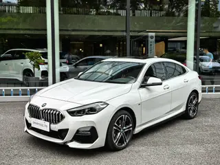 BMW 2 Series 2023 225i Coupé de cuatro puertas M Conjunto deportivo