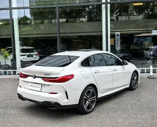 BMW 2 Series 2023 225i Coupé de cuatro puertas M Conjunto deportivo exterior foto 4 BMW 2 Series 2023 225i Coupé de cuatro puertas M Conjunto deportivo exterior foto 4