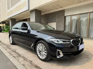BMW 5 Series 2022 Reforma 525Li Traje de lujo exterior foto 3 BMW 5 Series 2022 Reforma 525Li Traje de lujo exterior foto 3