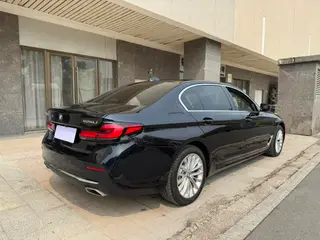 BMW 5 Series 2022 Reforma 525Li Traje de lujo exterior foto 8 BMW 5 Series 2022 Reforma 525Li Traje de lujo exterior foto 8