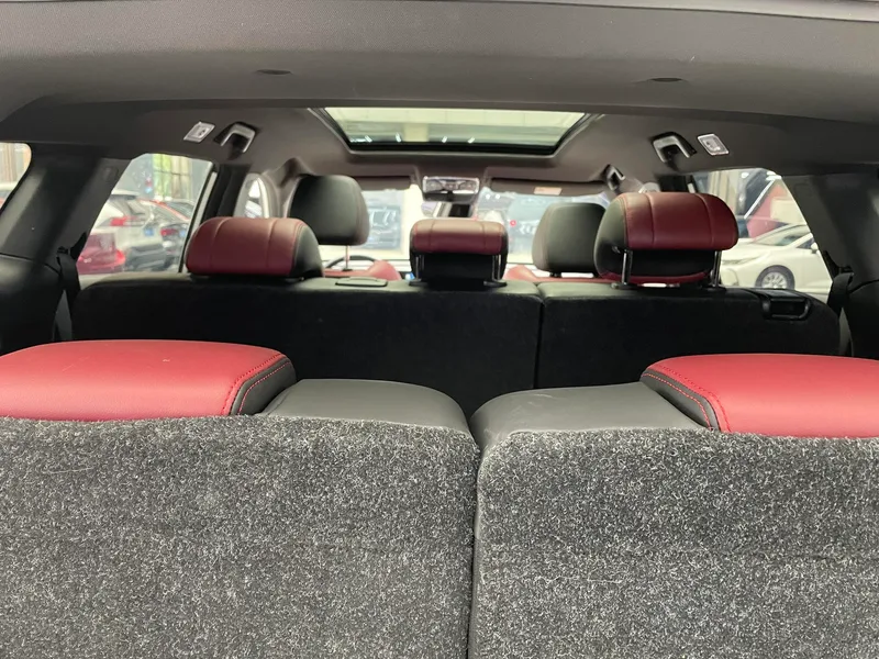 Jetour X70 PLUS 2022 1.6T DCT Tierra Pro 7 Asiento interior foto 16 Jetour X70 PLUS 2022 1.6T DCT Tierra Pro 7 Asiento interior foto 16
