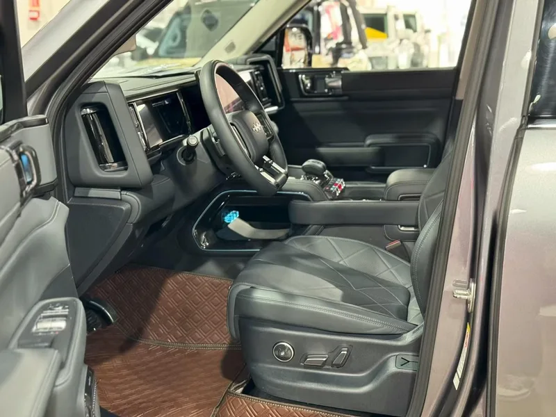 Fangchengbao Leopard 5 2025 125KM God Zhijia Ultra version interior photo 7 Fangchengbao Leopard 5 2025 125KM God Zhijia Ultra version interior photo 7