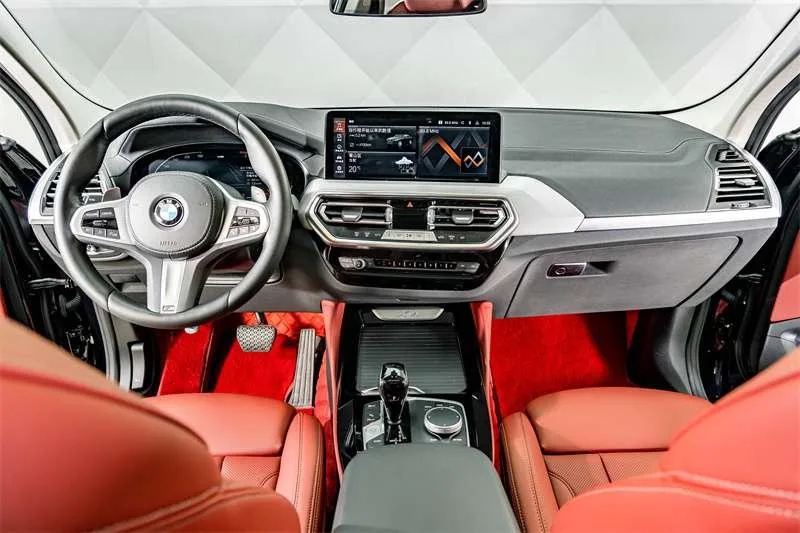 BMW X4 2022 xDrive 25i M Sports suit interior photo 12 BMW X4 2022 xDrive 25i M Sports suit interior photo 12