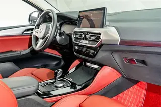 BMW X4 2022 xDrive 25i M Sports suit interior photo 17 BMW X4 2022 xDrive 25i M Sports suit interior photo 17