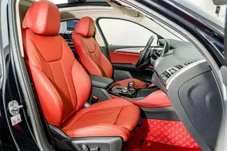 BMW X4 2022 xDrive 25i M Sports suit interior photo 19 BMW X4 2022 xDrive 25i M Sports suit interior photo 19