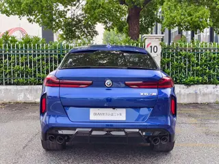 BMW X6 M 2022 4.4T Автоматический Полный привод 5 Кресло Оригинальная версия экстерьер фото 5 BMW X6 M 2022 4.4T Автоматический Полный привод 5 Кресло Оригинальная версия экстерьер фото 5