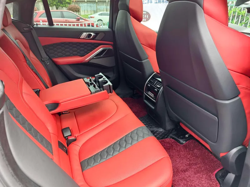 BMW X6 M 2022 4.4T Автоматический Полный привод 5 Кресло Оригинальная версия интерьер фото 18 BMW X6 M 2022 4.4T Автоматический Полный привод 5 Кресло Оригинальная версия интерьер фото 18