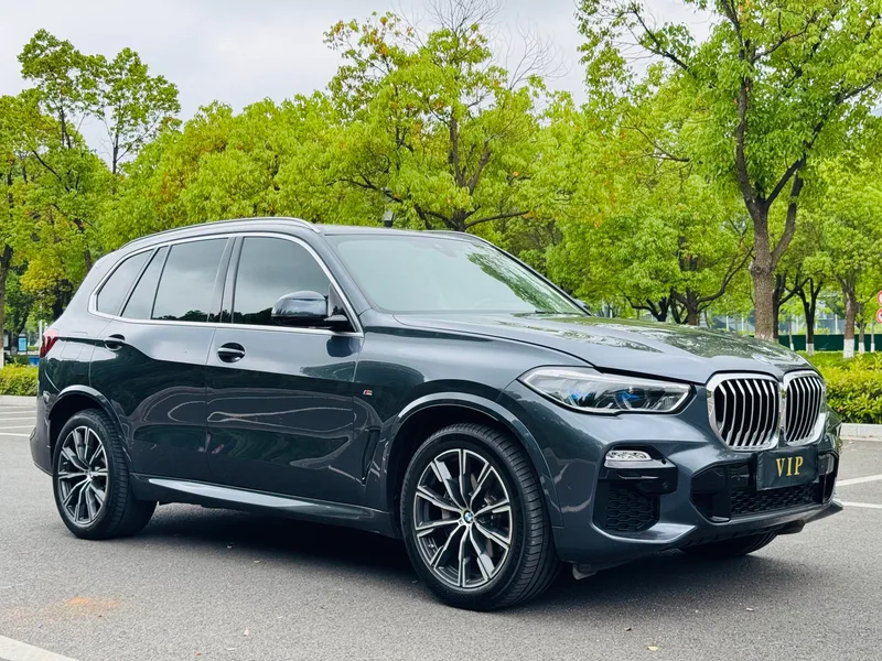 BMW X5 2022 xDrive40i M Ensemble de sport extérieur photo 3 BMW X5 2022 xDrive40i M Ensemble de sport extérieur photo 3