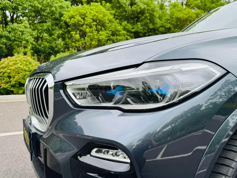 BMW X5 2022 xDrive40i M Ensemble de sport intérieur photo 16 BMW X5 2022 xDrive40i M Ensemble de sport intérieur photo 16