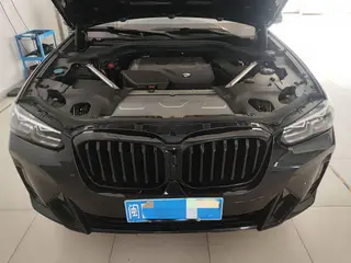 BMW X3 2023 xDrive30i Лидирующий M Ночной костюм экстерьер фото 3