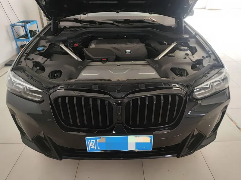 BMW X3 2023 xDrive30i Лидирующий M Ночной костюм экстерьер фото 3