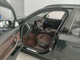 BMW X3 2023 xDrive30i Лидирующий M Ночной костюм экстерьер фото 4