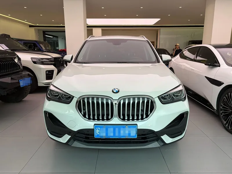 BMW X1 2022 sDrive25Li Líder exterior foto 2 BMW X1 2022 sDrive25Li Líder exterior foto 2