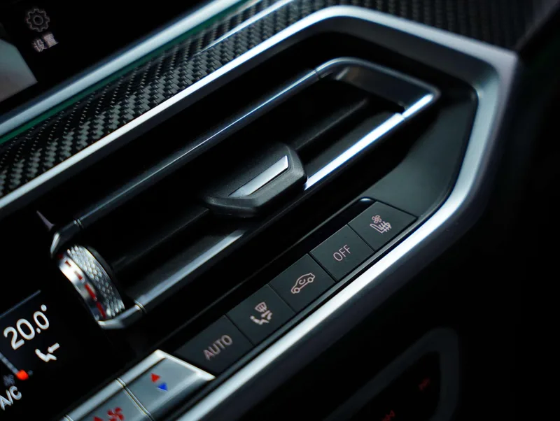 BMW X6 M 2021 X6 M interior photo 18 BMW X6 M 2021 X6 M interior photo 18