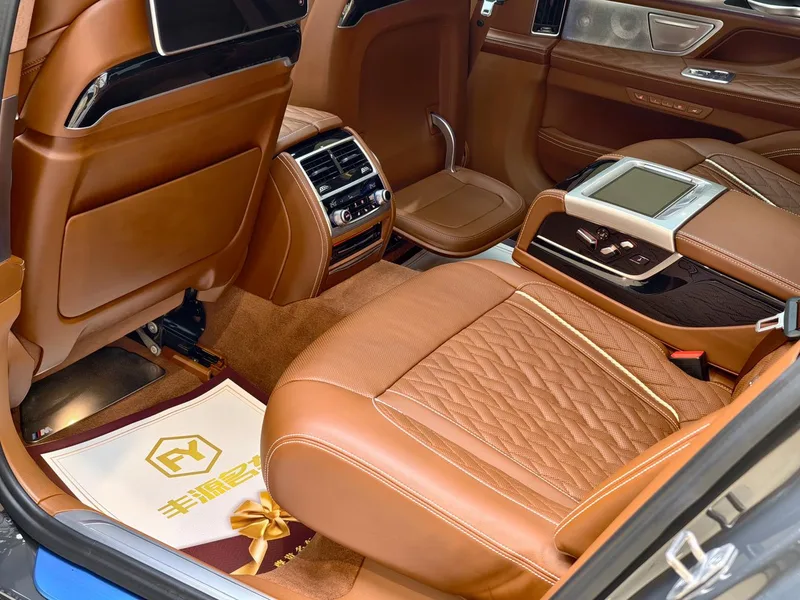 BMW 7 Series 2022 740Li xDrive Type administratif M Ensemble de sport intérieur photo 11 BMW 7 Series 2022 740Li xDrive Type administratif M Ensemble de sport intérieur photo 11