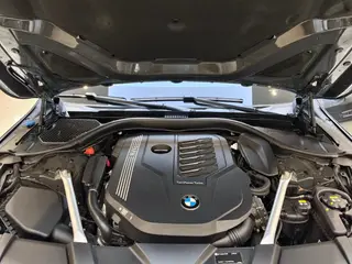 BMW 7 Series 2022 740Li xDrive Type administratif M Ensemble de sport intérieur photo 18 BMW 7 Series 2022 740Li xDrive Type administratif M Ensemble de sport intérieur photo 18