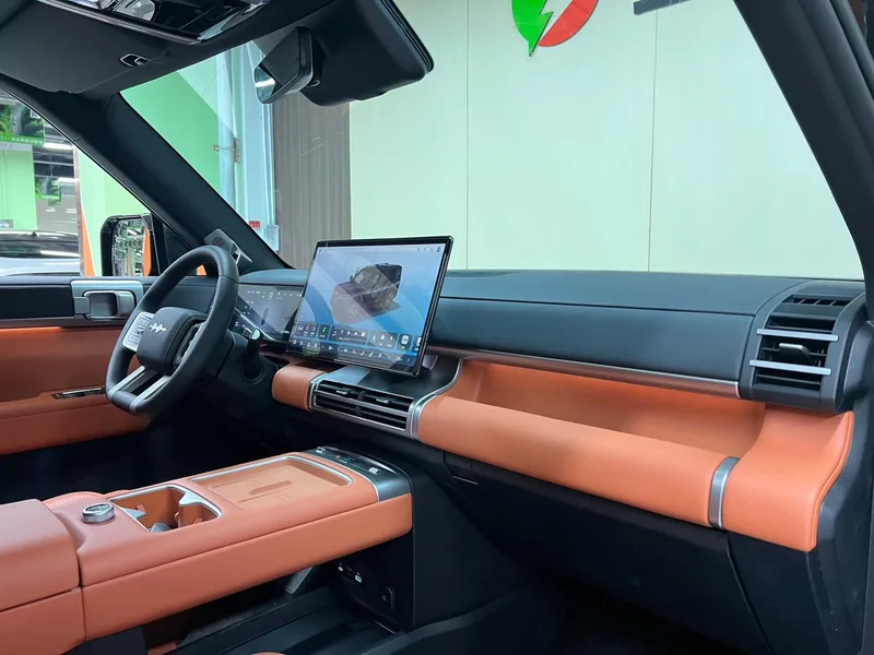 Fangchengbao Equation Leopard Titanium 7 2025 200KM Two-wheel drive Max version interior photo 10 Fangchengbao Equation Leopard Titanium 7 2025 200KM Two-wheel drive Max version interior photo 10
