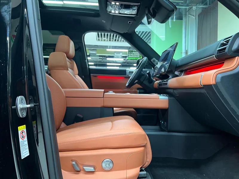 Fangchengbao Equation Leopard Titanium 7 2025 200KM Two-wheel drive Max version interior photo 12 Fangchengbao Equation Leopard Titanium 7 2025 200KM Two-wheel drive Max version interior photo 12