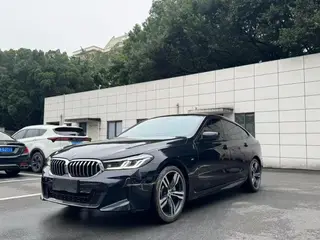 BMW 6 Series GT 2022 630i M Conjunto deportivo