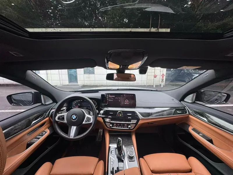 BMW 6 Series GT 2022 630i M Спортивный костюм экстерьер фото 3