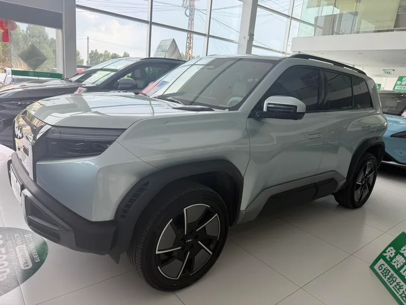 Fangchengbao Titanium 3 2025 501KM Four-wheel drive Max version exterior photo 1 Fangchengbao Titanium 3 2025 501KM Four-wheel drive Max version exterior photo 1