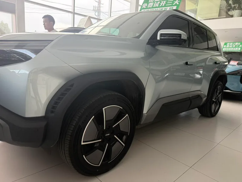 Fangchengbao Titanium 3 2025 501KM Four-wheel drive Max version exterior photo 2 Fangchengbao Titanium 3 2025 501KM Four-wheel drive Max version exterior photo 2