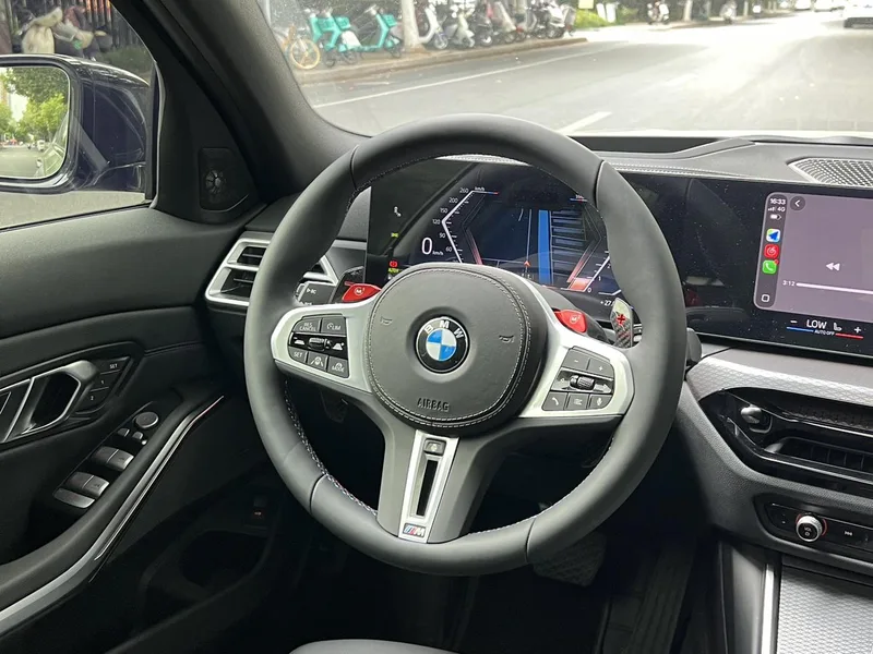 BMW 3 Series 2025 330Li Premium Class M Sports Night Suit interior photo 11 BMW 3 Series 2025 330Li Premium Class M Sports Night Suit interior photo 11