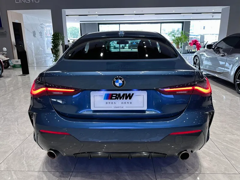 BMW 4 Series 2023 425i M Set de nuit de sport extérieur photo 5 BMW 4 Series 2023 425i M Set de nuit de sport extérieur photo 5