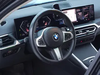 BMW 3 Series 2023 325Li M Traje nocturno deportivo Yao interior foto 14 BMW 3 Series 2023 325Li M Traje nocturno deportivo Yao interior foto 14