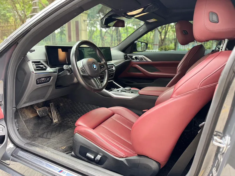 BMW 4 Series 2023 425i M Спортивный ночной костюм интерьер фото 8 BMW 4 Series 2023 425i M Спортивный ночной костюм интерьер фото 8