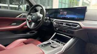 BMW 4 Series 2023 425i M Спортивный ночной костюм интерьер фото 10 BMW 4 Series 2023 425i M Спортивный ночной костюм интерьер фото 10