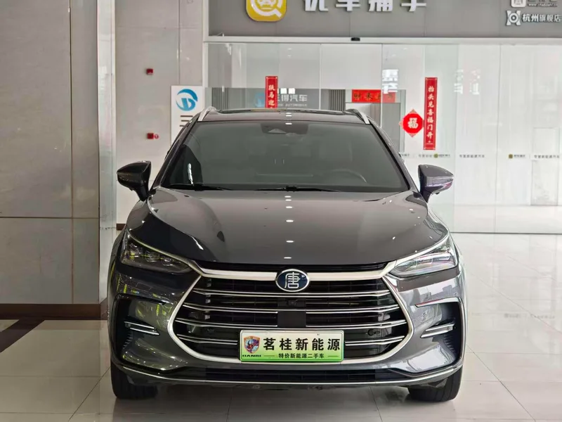 BYD Tang DM 2021 DM-i 1.5T 112KM Tipo de honor exterior foto 2 BYD Tang DM 2021 DM-i 1.5T 112KM Tipo de honor exterior foto 2