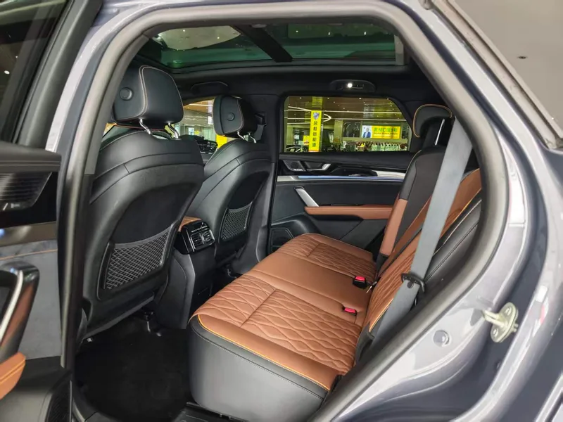BYD Tang DM 2021 DM-i 1.5T 112KM Tipo de honor exterior foto 6 BYD Tang DM 2021 DM-i 1.5T 112KM Tipo de honor exterior foto 6