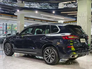 BMW X5 2022 xDrive 30Li Type de luxe M Ensemble de sport intérieur photo 15 BMW X5 2022 xDrive 30Li Type de luxe M Ensemble de sport intérieur photo 15