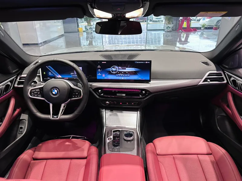 BMW 4 Series 2024 430i Gran Coupe M Traje nocturno deportivo Yao interior foto 14 BMW 4 Series 2024 430i Gran Coupe M Traje nocturno deportivo Yao interior foto 14