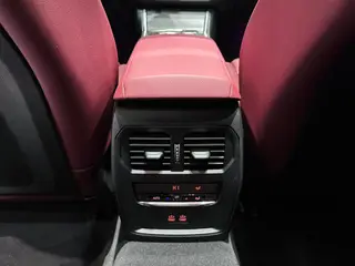 BMW 4 Series 2024 430i Gran Coupe M Traje nocturno deportivo Yao interior foto 18 BMW 4 Series 2024 430i Gran Coupe M Traje nocturno deportivo Yao interior foto 18