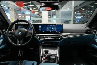 BMW M4 2023 M4 Coupé Version Thunder intérieur photo 7 BMW M4 2023 M4 Coupé Version Thunder intérieur photo 7