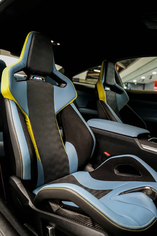 BMW M4 2023 M4 Coupé Version Thunder intérieur photo 11 BMW M4 2023 M4 Coupé Version Thunder intérieur photo 11