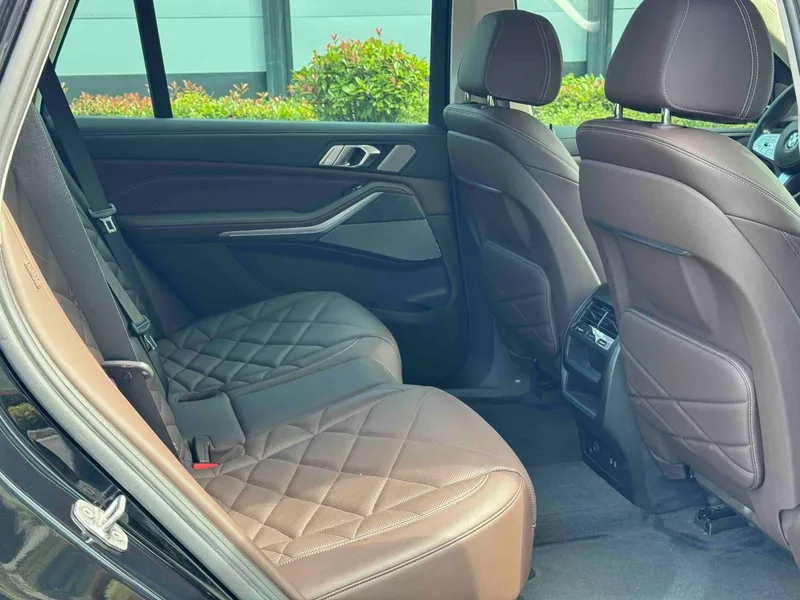 BMW X5 2022 xDrive 30Li Tipo de lujo M Conjunto deportivo interior foto 10 BMW X5 2022 xDrive 30Li Tipo de lujo M Conjunto deportivo interior foto 10