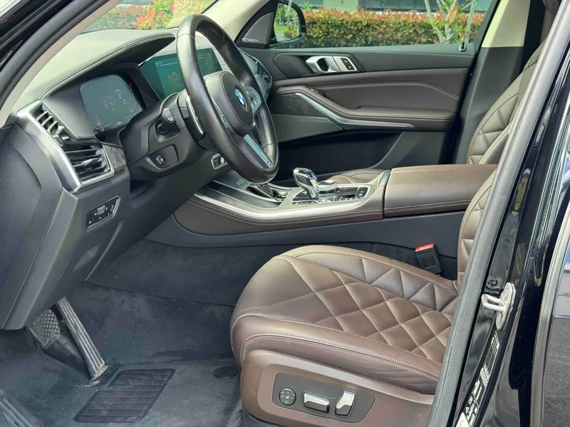 BMW X5 2022 xDrive 30Li Tipo de lujo M Conjunto deportivo interior foto 15 BMW X5 2022 xDrive 30Li Tipo de lujo M Conjunto deportivo interior foto 15