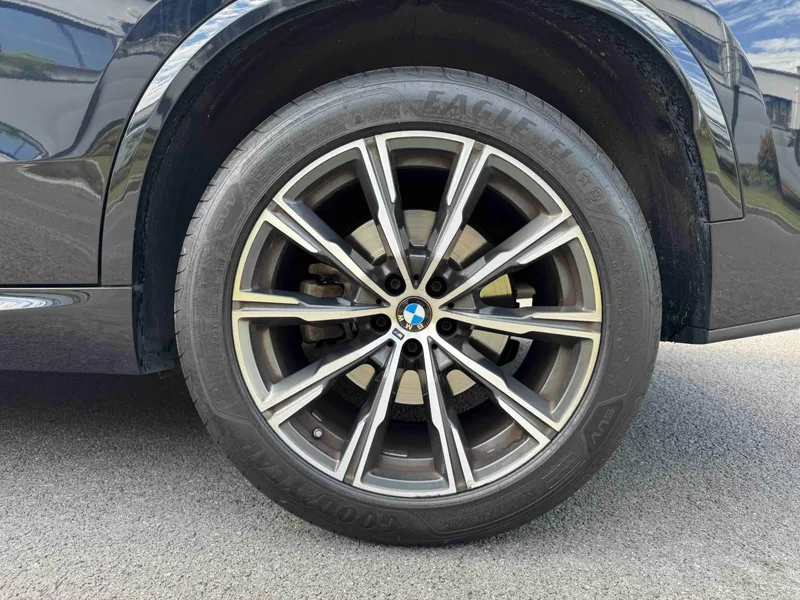 BMW X5 2022 xDrive 30Li Tipo de lujo M Conjunto deportivo interior foto 18 BMW X5 2022 xDrive 30Li Tipo de lujo M Conjunto deportivo interior foto 18