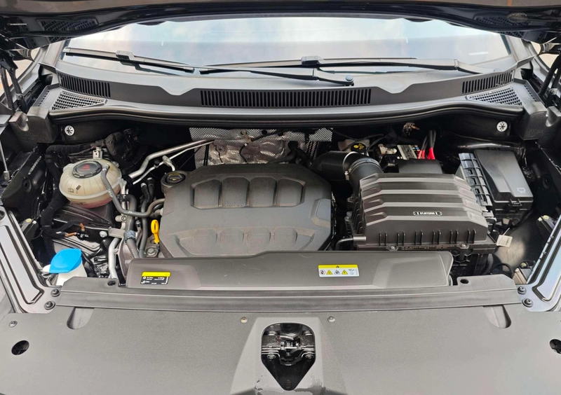 Volkswagen Talagon 2023 380TSI Edición insignia de tracción en las cuatro ruedas 7 Asiento exterior foto 4